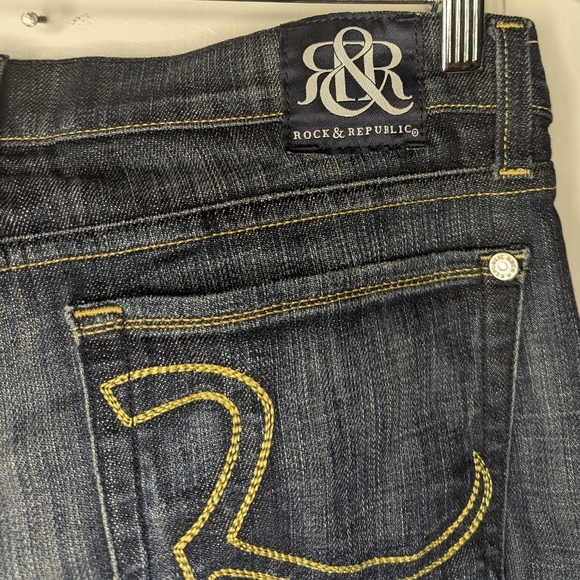 Rock & Republic Women's  Kassandra Low Rise Flare Dark Wash Denim Jeans Size 30 - Picture 8 of 15